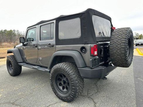Used 2016 Jeep Wrangler Unlimited Sport AWD/4WD image 5