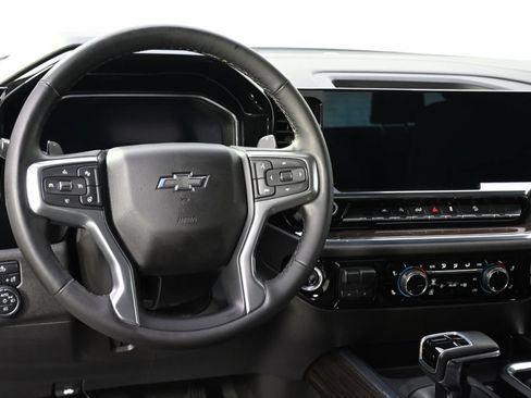 Used 2024 Chevrolet Silverado 1500 RST AWD/4WD image 12