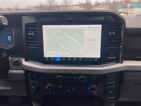 Used 2025 Ford F250 XLT w/ Black Appearance Package image 17