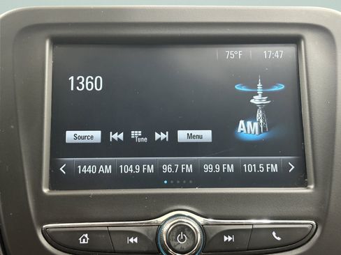 Used 2017 Chevrolet Malibu LS FWD image 15