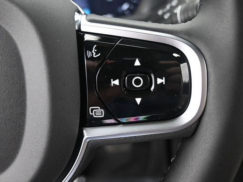 New 2026 Volvo XC90 B6 Plus w/ Protection Package Premier AWD/4WD image 20