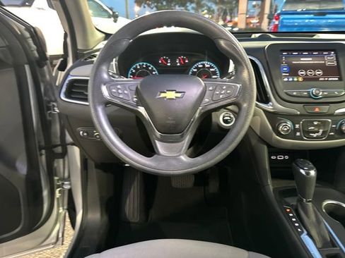 Used 2021 Chevrolet Equinox LS w/ LS Convenience Package image 13