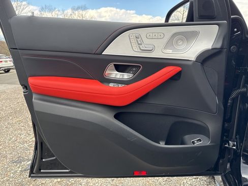 New 2025 Mercedes-Benz GLE 63 AMG S image 29