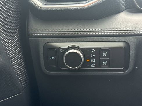 Used 2025 Ford Mustang GT Premium image 31