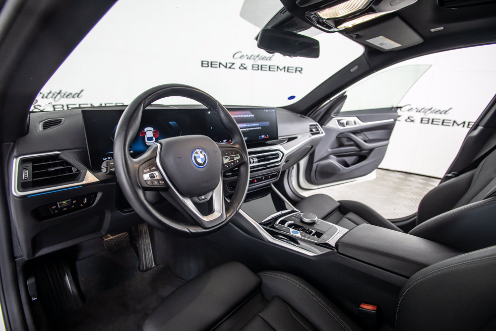 Used 2023 BMW i4 eDrive35 w/ Premium Package RWD image 20