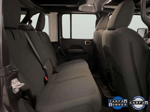 Used 2025 Jeep Wrangler Unlimited Sahara w/ Safety Group image 19