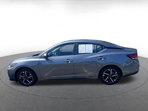 Used 2025 Nissan Sentra SV FWD image 14