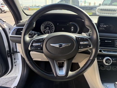 Used 2022 Genesis G70 2.0T w/ Prestige Package image 17