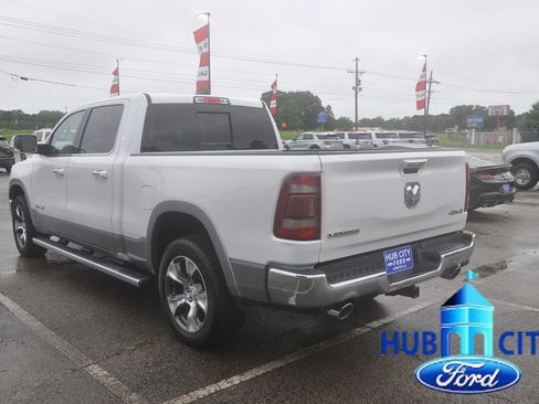 Used 2019 RAM 1500 Laramie AWD/4WD image 3