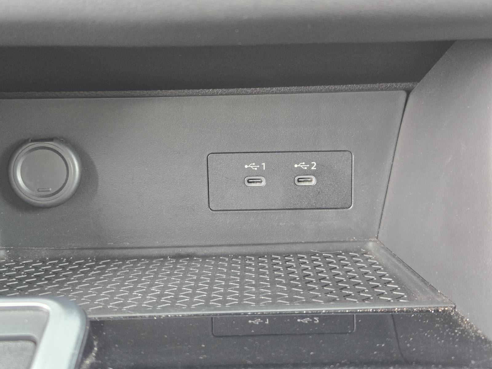 Used 2026 Nissan Pathfinder SV FWD image 12