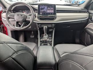 Used 2023 Jeep Compass Limited video 2