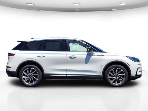 Used 2024 Lincoln Corsair FWD w/ Equipment Group 101A image 5