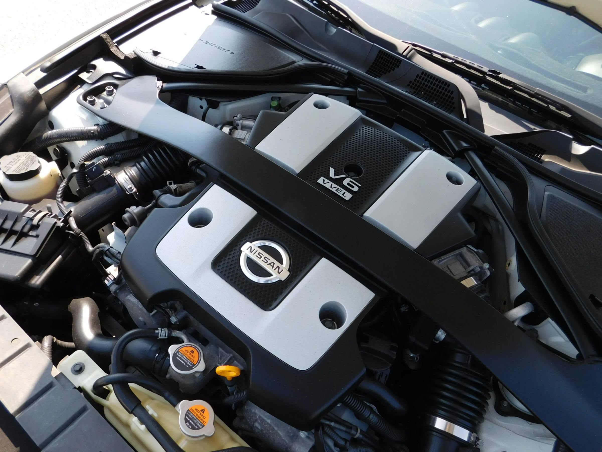 Used 2010 Nissan 370Z Touring RWD image 23
