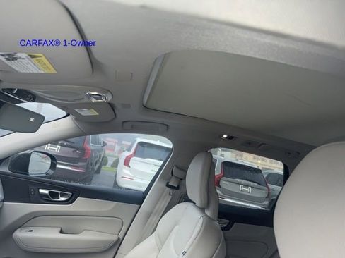 Used 2018 Volvo XC60 T5 Momentum w/ Convenience Package AWD/4WD image 19
