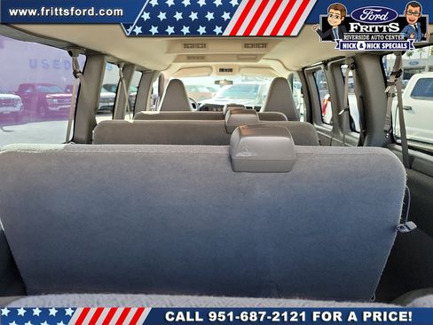 Used 2017 GMC Savana 3500 LT w/ LT Preferred Equipment Group image 17