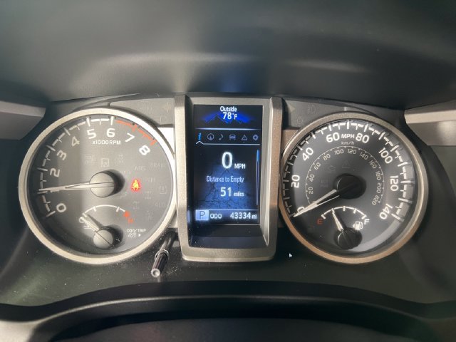Used 2018 Toyota Tacoma Limited AWD/4WD image 16