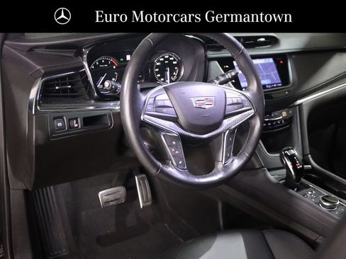 Used 2023 Cadillac XT5 Sportv AWD/4WD image 32