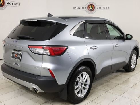 Used 2022 Ford Escape SE w/ Convenience Package image 3