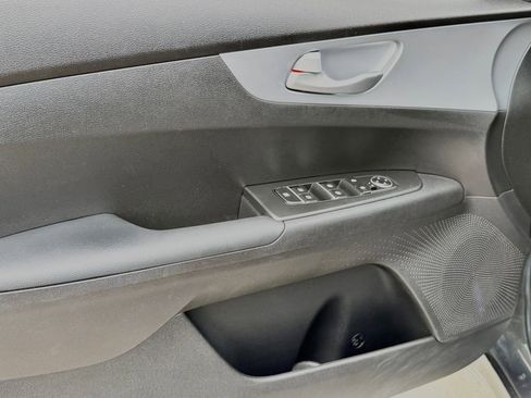 Used 2023 Kia Forte LXS FWD image 16