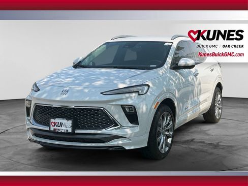 Used 2024 Buick Encore GX Avenir w/ Avenir Technology Package AWD/4WD image 5