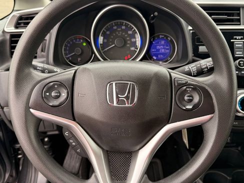 Used 2020 Honda Fit LX image 18