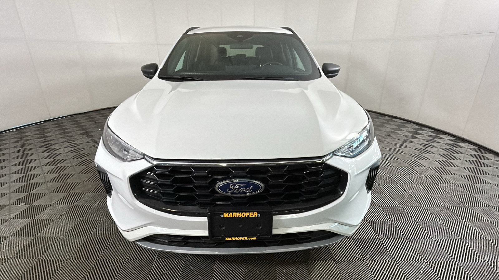Used 2023 Ford Escape ST-Line w/ Tech Pack #1 AWD/4WD image 8