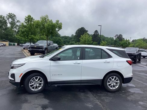 Used 2024 Chevrolet Equinox LS FWD image 6