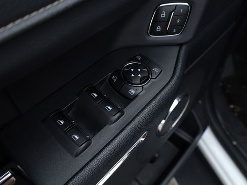 Used 2022 Ford Expedition XLT image 20