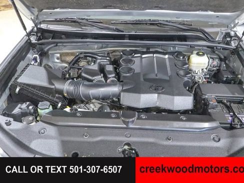 Used 2020 Toyota 4Runner SR5 Premium AWD/4WD image 40