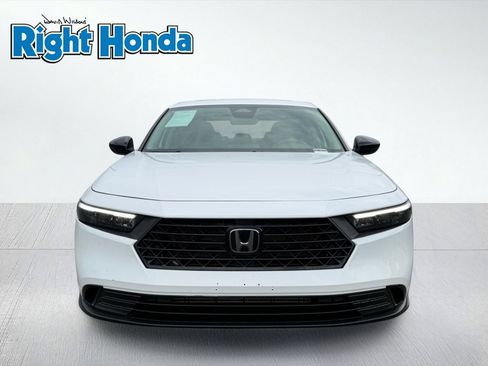 Used 2025 Honda Accord SE image 5