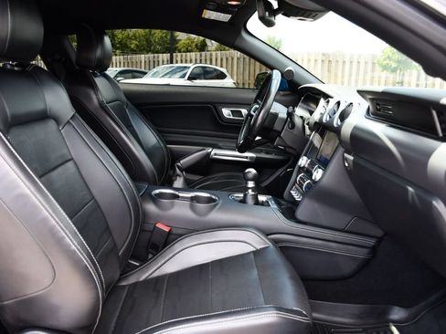 Used 2020 Ford Mustang GT Premium w/ Equipment Group 401A RWD image 34