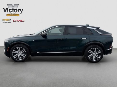 Used 2024 Cadillac Lyriq Tech AWD/4WD image 3