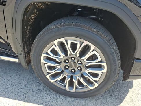 New 2026 GMC Sierra 1500 Denali Ultimate AWD/4WD image 9