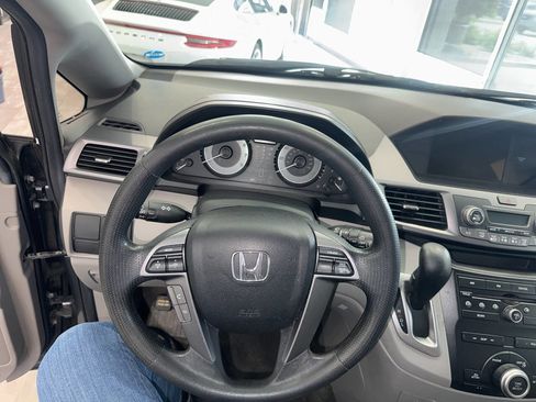 Used 2013 Honda Odyssey LX image 26