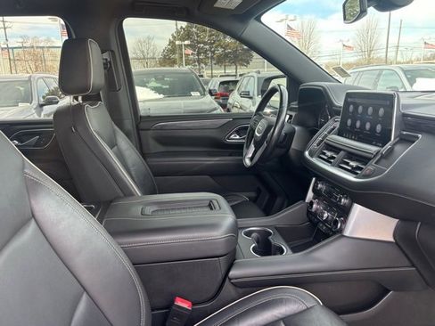 Used 2021 GMC Yukon SLT w/ SLT Premium Package image 14