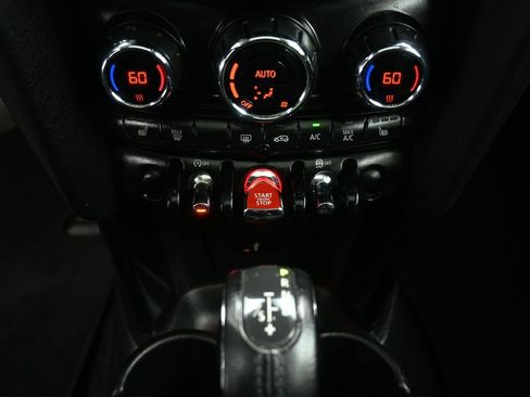 Used 2019 MINI Cooper 2-Door Hardtop image 16