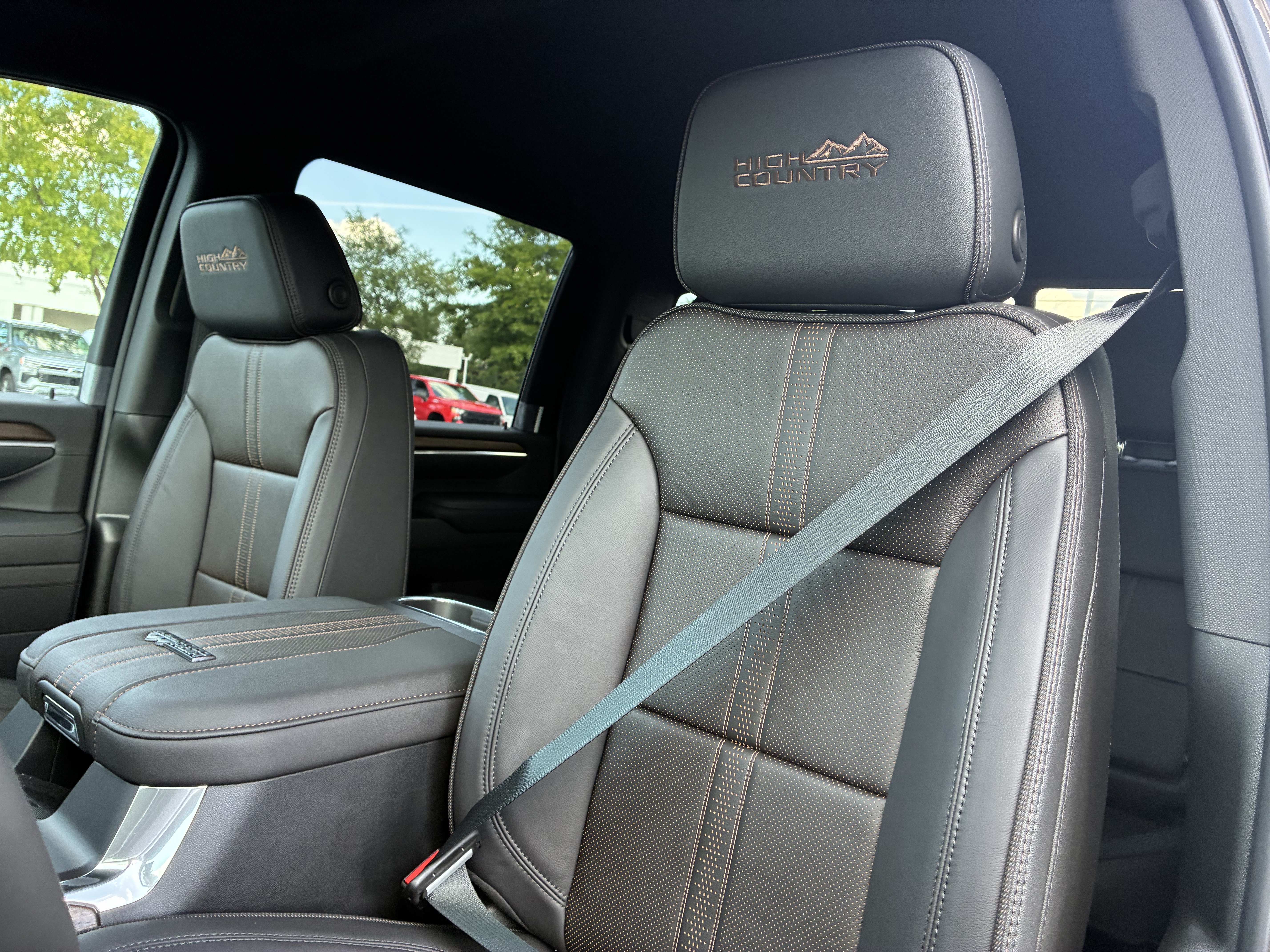 New 2026 Chevrolet Silverado 2500 High Country w/ Midnight Edition AWD/4WD image 23