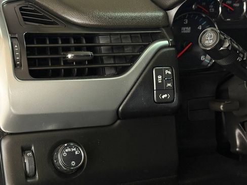 Used 2018 Chevrolet Tahoe LT RWD image 53