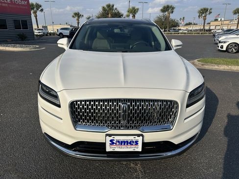 Certified 2021 Lincoln Nautilus Reserve w/ Equipment Group 201A image 9