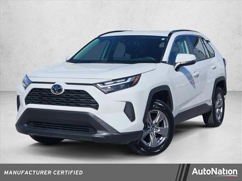 Used 2025 Toyota RAV4 XLE image 1