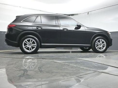 Used 2025 Mercedes-Benz GLC 300 image 38