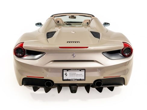Used 2018 Ferrari 488 Spider image 17