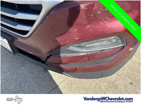 Used 2017 Hyundai Tucson SE Plus w/ Cargo Package FWD image 2