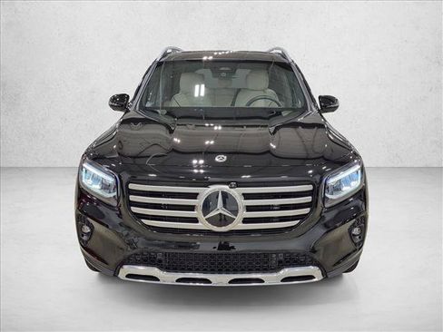 Used 2026 Mercedes-Benz GLB 250 image 2