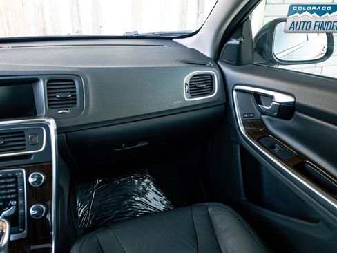 Used 2013 Volvo S60 T5 image 20