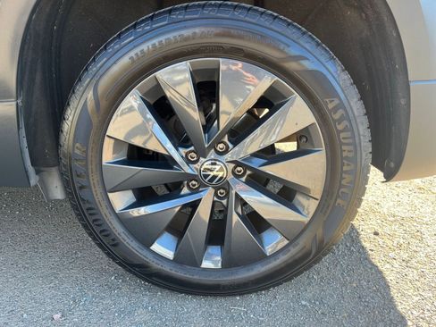 Used 2024 Volkswagen Taos S image 28