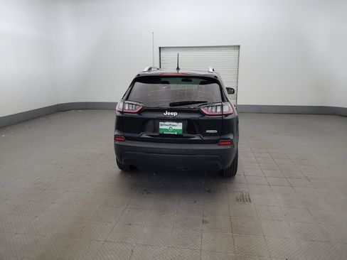 Used 2020 Jeep Cherokee Latitude FWD image 7