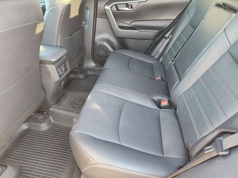 Used 2023 Toyota RAV4 XLE Premium image 34