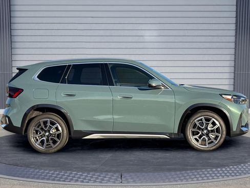 New 2026 BMW X1 xDrive28i w/ Technology Package image 3