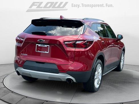 Used 2019 Chevrolet Blazer LT w/ Sun and Wheels Package FWD image 9